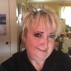 Meet your Posher, Anne